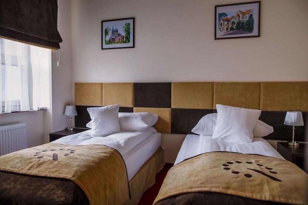 Boutique Hotel'S II Rewolucji Лодз Екстериор снимка