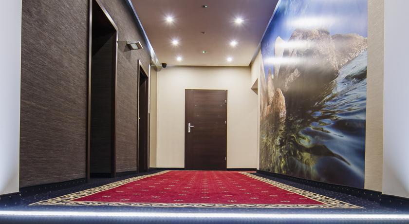 Boutique Hotel'S II Rewolucji Лодз Екстериор снимка