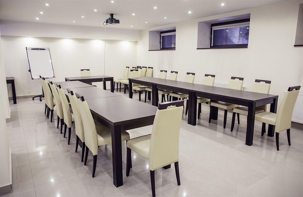 Boutique Hotel'S II Rewolucji Лодз Екстериор снимка