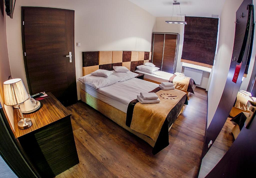 Boutique Hotel'S II Rewolucji Лодз Екстериор снимка