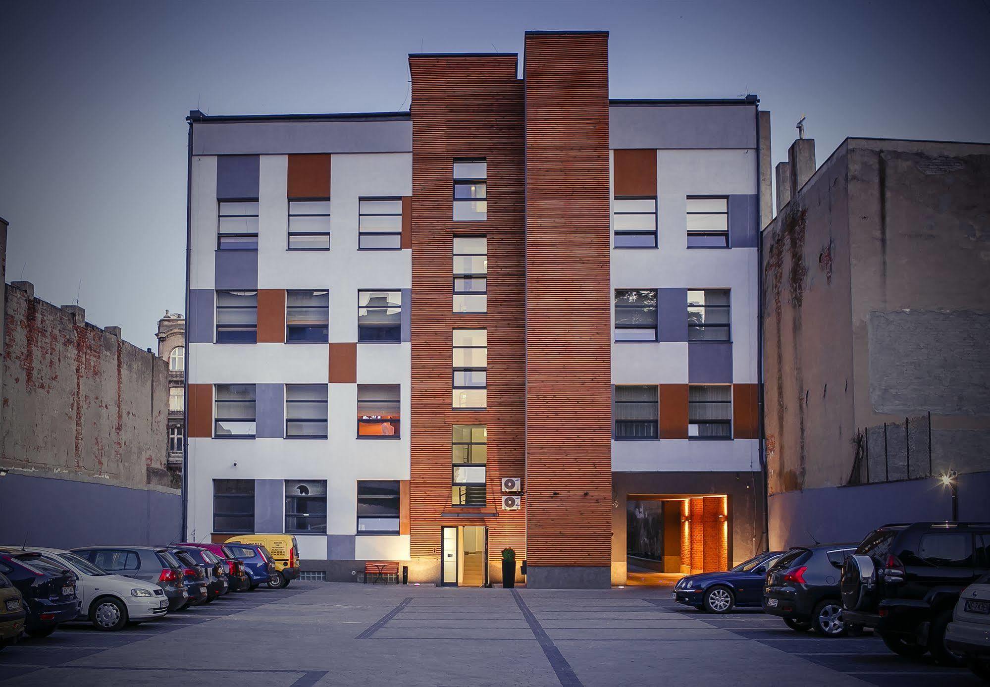 Boutique Hotel'S II Rewolucji Лодз Екстериор снимка